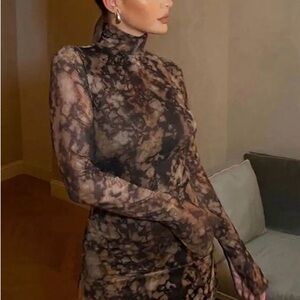 Elegant Print Bodycon Mini Dress